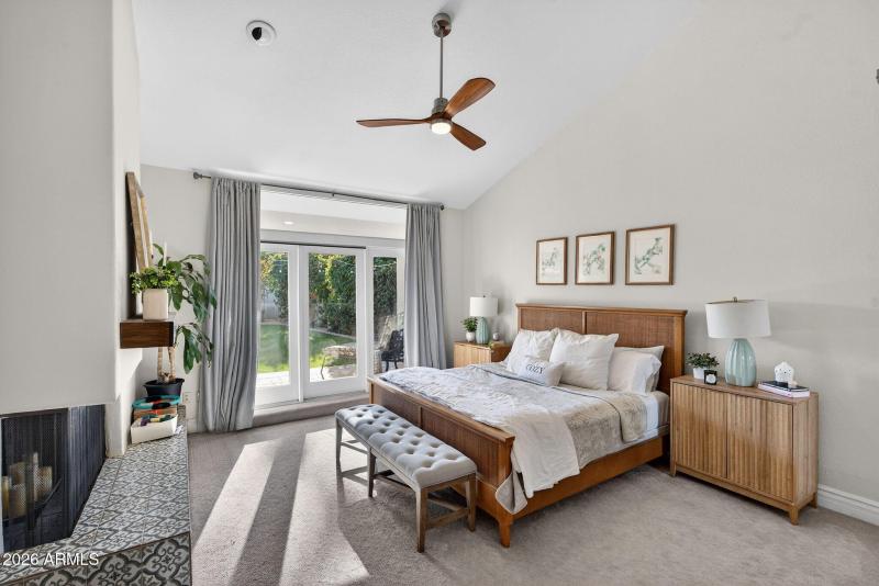 37_web_MLS_E.Topaz.Dr