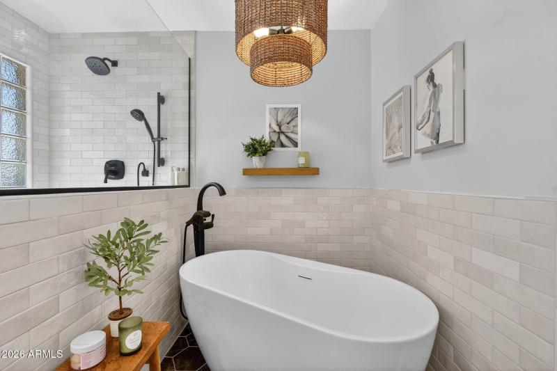 45_web_MLS_E.Topaz.Dr