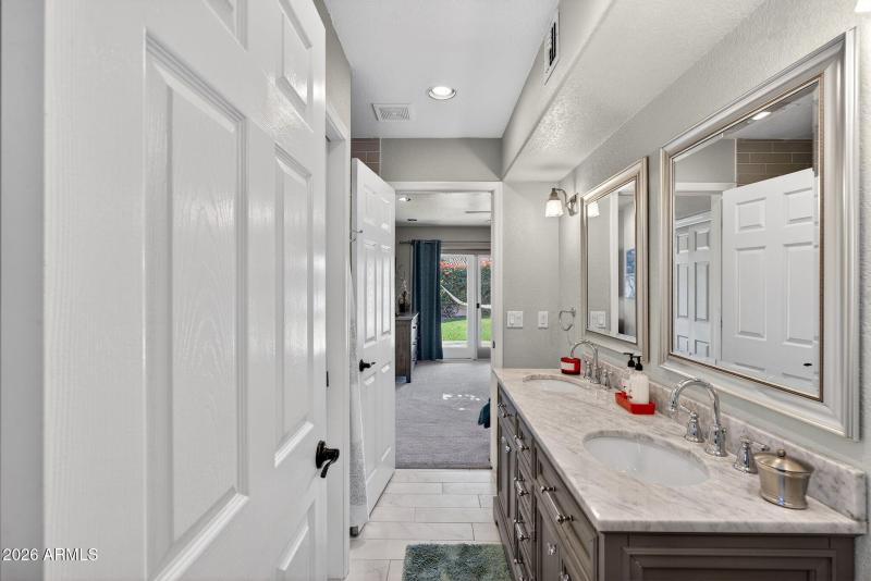 54_web_MLS_E.Topaz.Dr