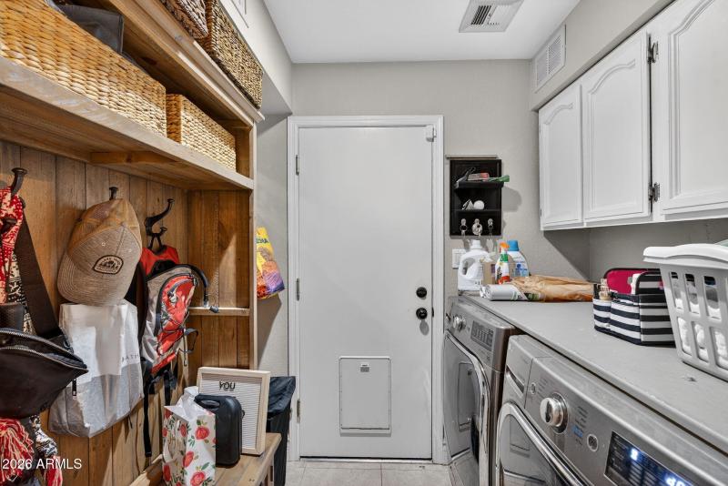 68_web_MLS_E.Topaz.Dr