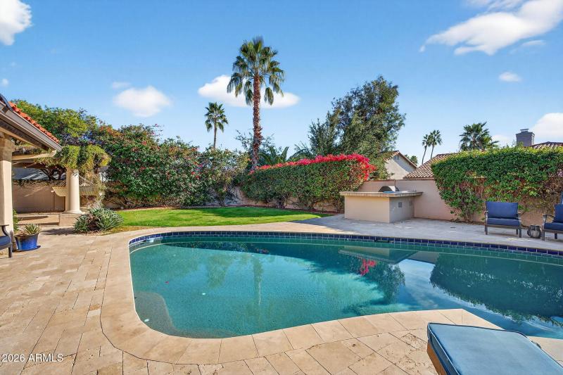 74_web_MLS_E.Topaz.Dr