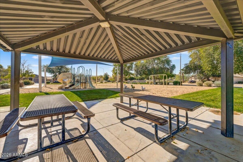 22-Area Playground