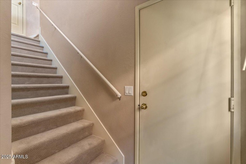 Up from entry to single level