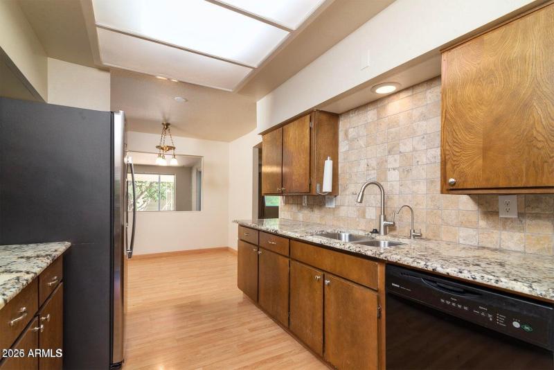 20250816195424126778000000-o