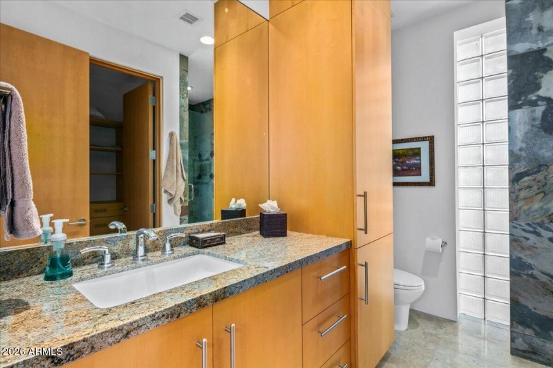 Bedroom Ensuite #2