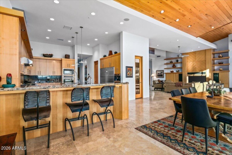 Kitchen Breakfast Counter