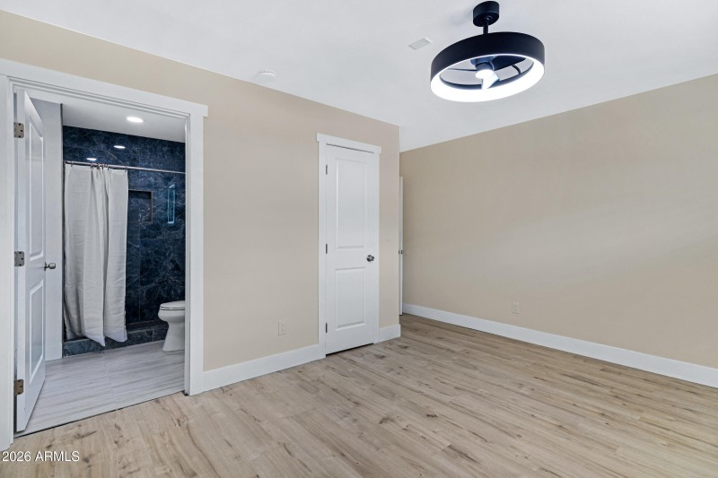 3921 S Kenneth Pl-30