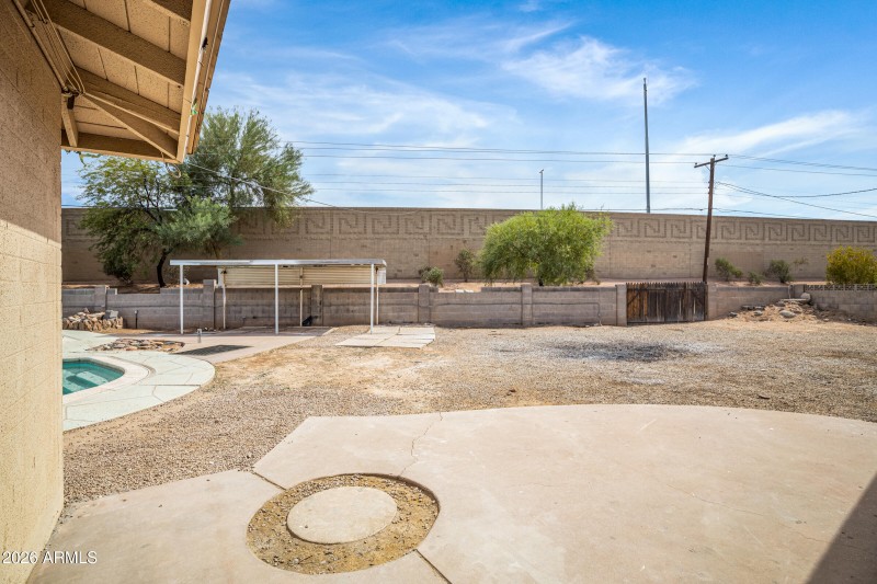 3921 S Kenneth Pl-35