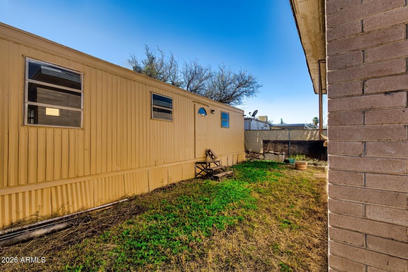 95 Sheila Lane-072048