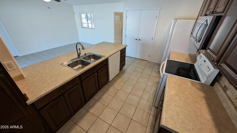 PXL_20260112_193852762.RAW-01.COVER~2