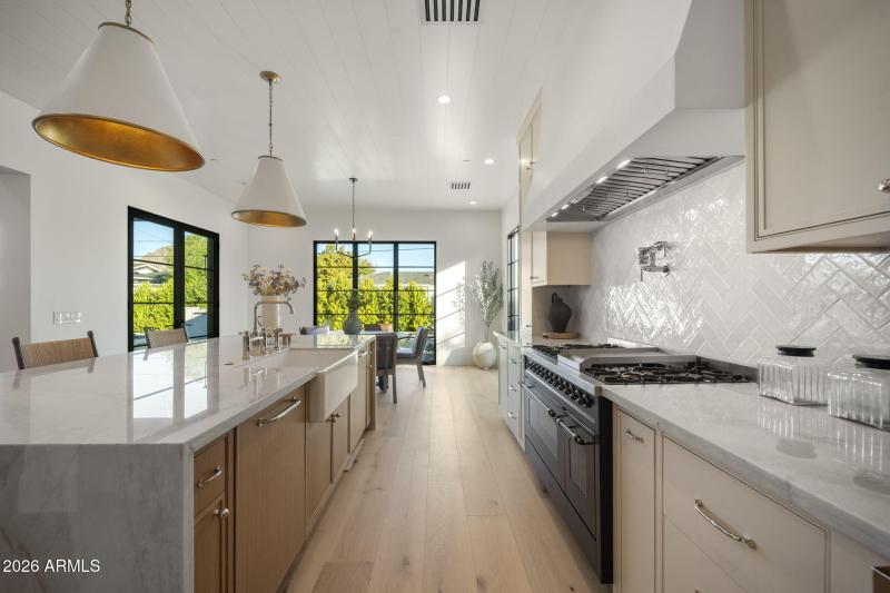 15-web-or-mls-6312-e-calle-del-paisano