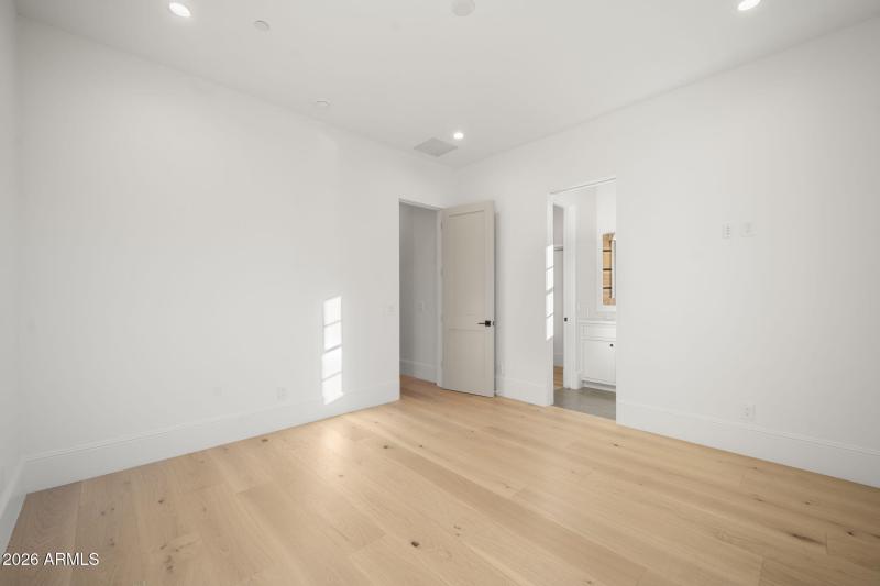 51-web-or-mls-6312-e-calle-del-paisano