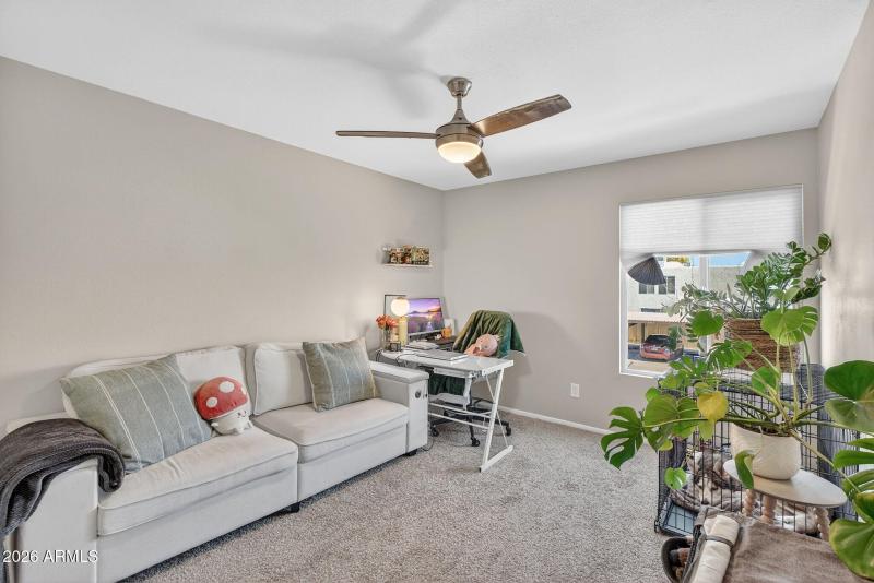20-web-or-mls-22- W Golden Ln
