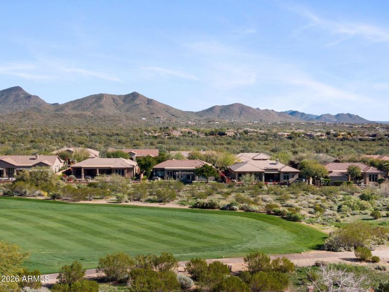 1-web-or-mls-41008-n-club-pointe-dr