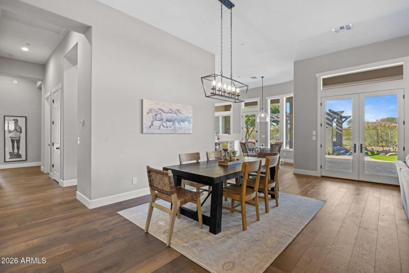 22-web-or-mls-41008-n-club-pointe-dr