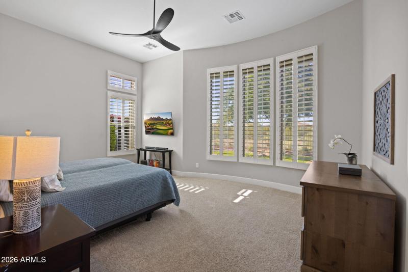 24-web-or-mls-41008-n-club-pointe-dr