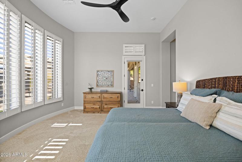 28-web-or-mls-41008-n-club-pointe-dr