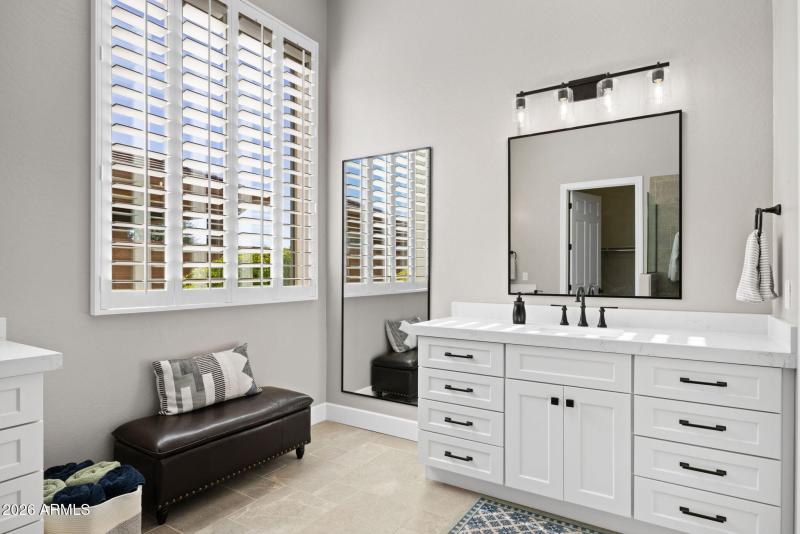 30-web-or-mls-41008-n-club-pointe-dr