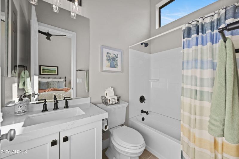 37-web-or-mls-41008-n-club-pointe-dr