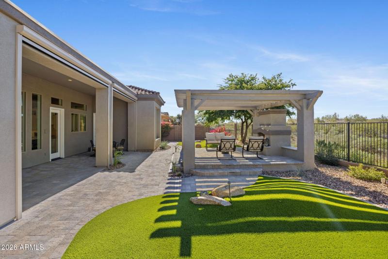 42-web-or-mls-41008-n-club-pointe-dr