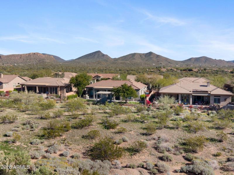 60-web-or-mls-41008-n-club-pointe-dr