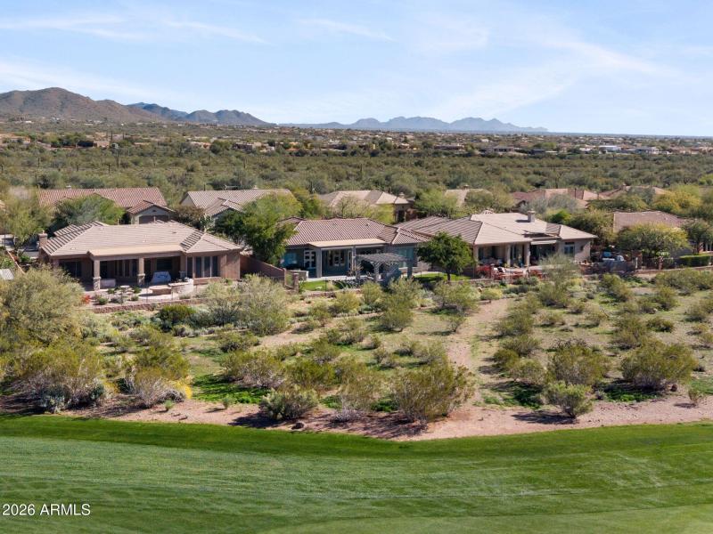 61-web-or-mls-41008-n-club-pointe-dr