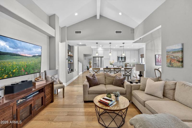 20_web_MLS_E.Topaz.Dr