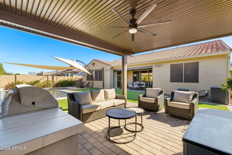 019__3710 E Blue Spruce Ln