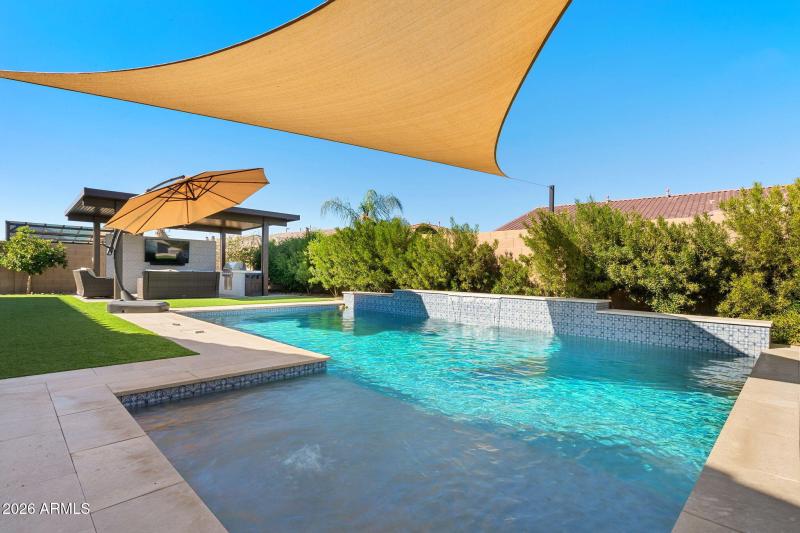 022__3710 E Blue Spruce Ln