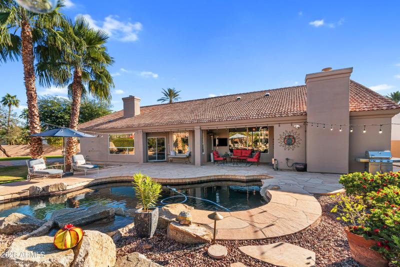 Days with brilliant blue desert sky