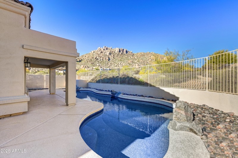 42-Pool Entry View