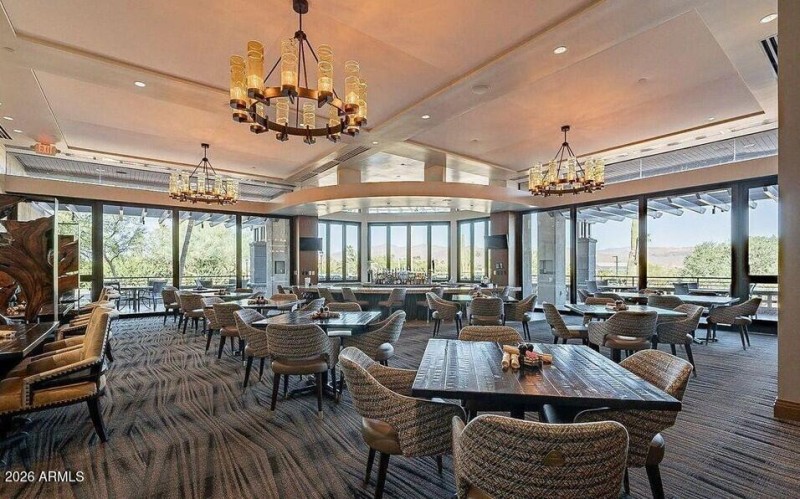 Clubhouse Dining