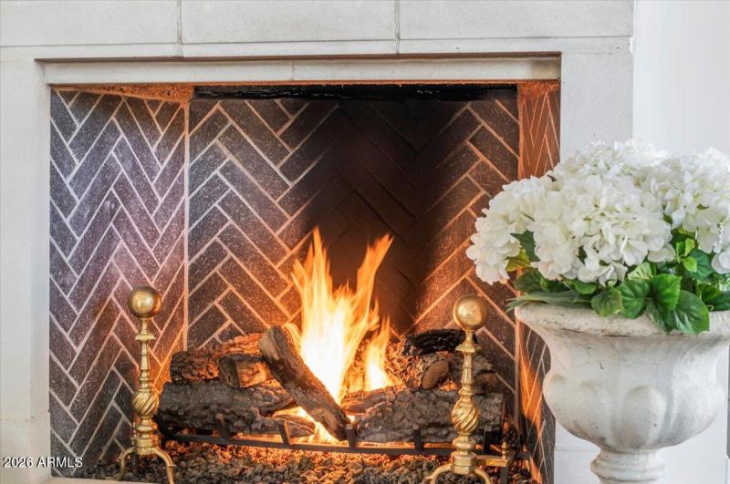 016-5022 E Orchid Ln 69