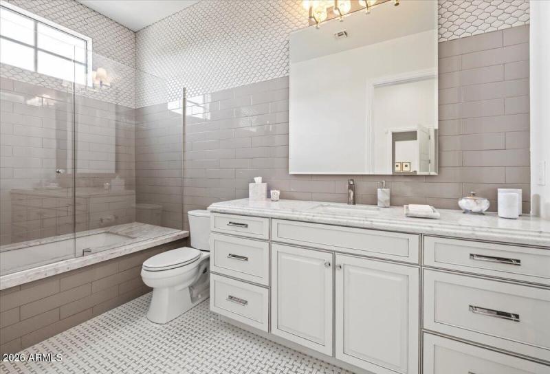 042-5022 E Orchid Ln 28