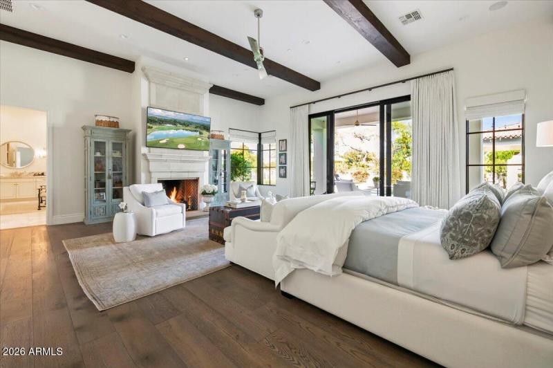 056-5022 E Orchid Ln 42