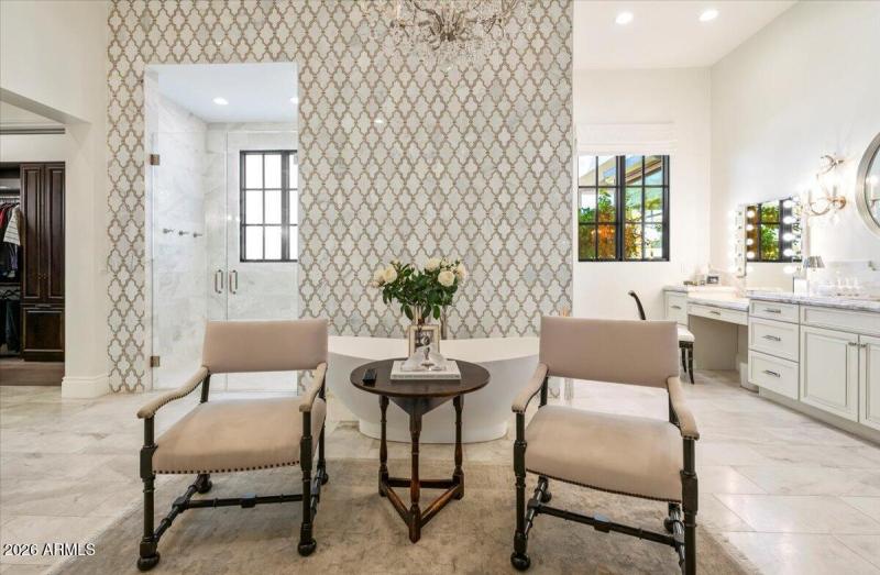 063-5022 E Orchid Ln 48