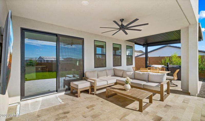 43-web-or-mls-Backyard4