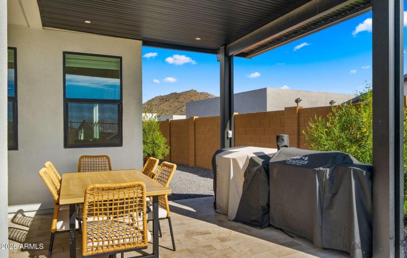 45-web-or-mls-Backyard6