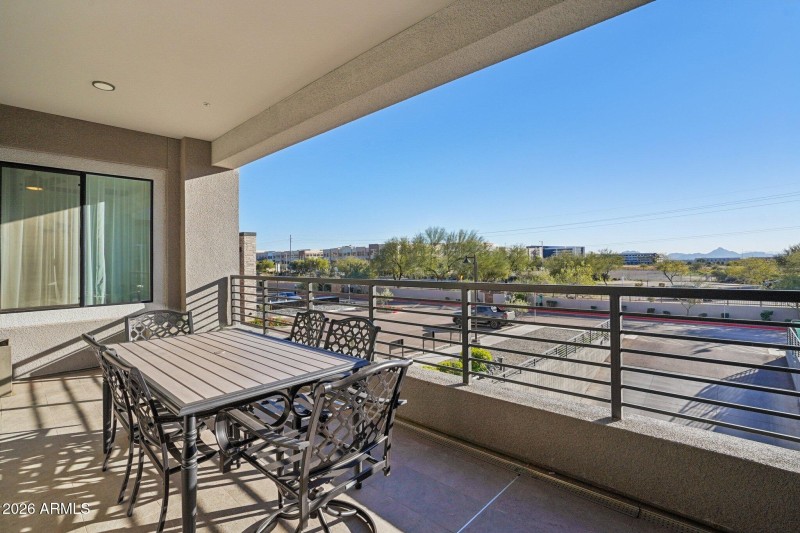 39-web-or-mls-E Deer Valley Dr-S1701-039