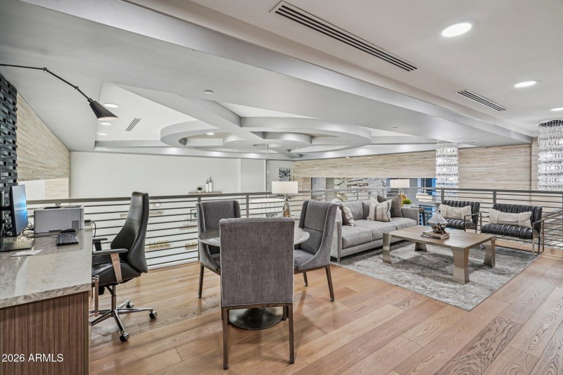 68-web-or-mls-E Deer Valley Dr-1701-908