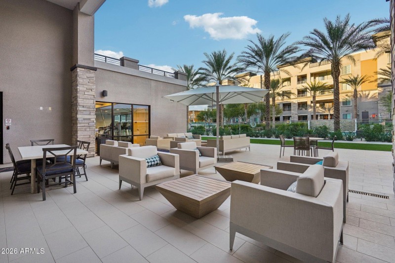 85-web-or-mls-E Deer Valley Dr-1701-925