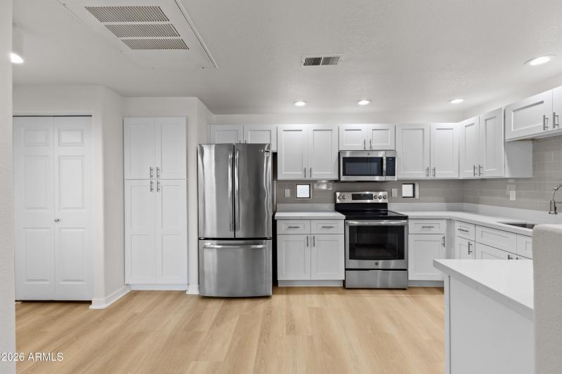 9555 E Raintree Dr # 1031------16