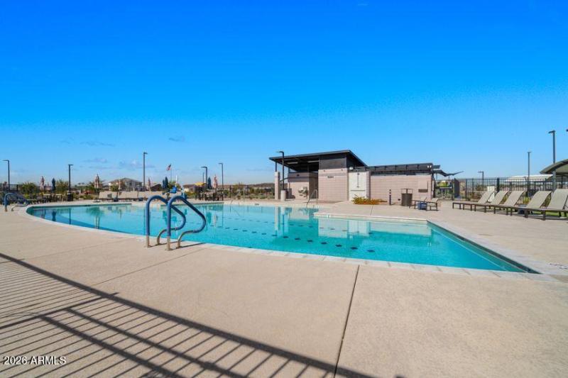 Parkside Los Cielos Community