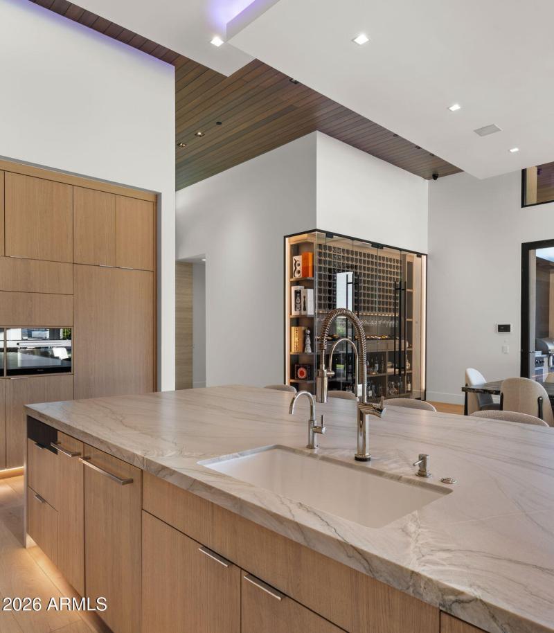 26-web-or-mls-Kitchen4