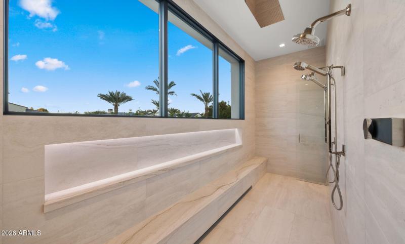 68-web-or-mls-Primary Bathroom6