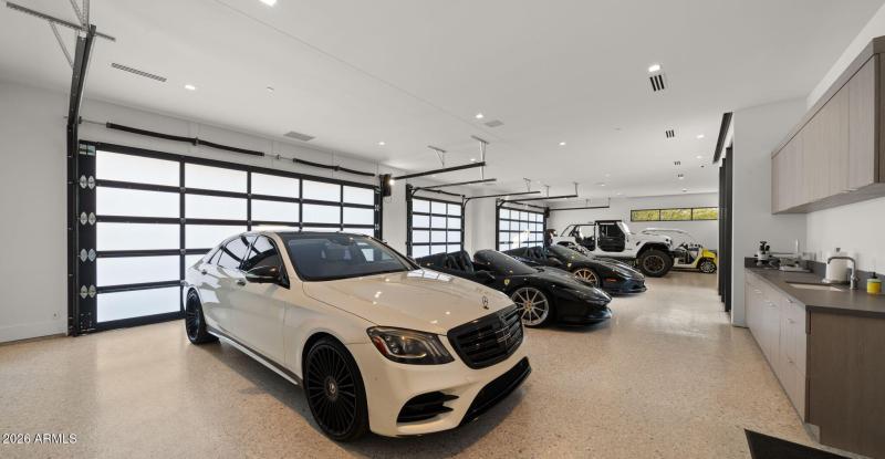 80-web-or-mls-Garage2