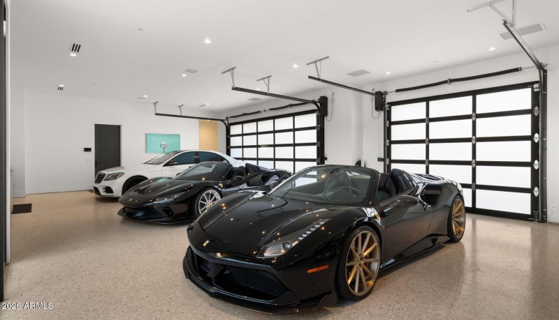 81-web-or-mls-Garage5