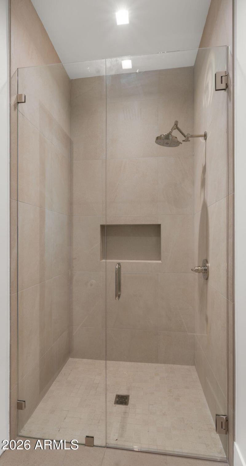 125-web-or-mls-Pool Bathroom1