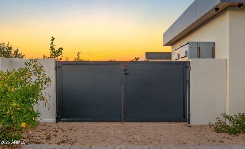 136-web-or-mls-DRONE9