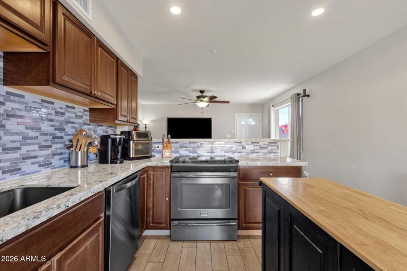 14-web-or-mls-1248-e-grove-cir